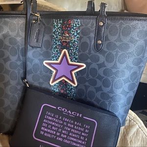 Cute Coach Tote (reversible)❤️
